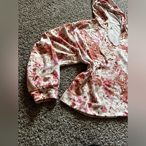 Lou & Grey In Bloom Floral Terry Hoodie - Picture 5 of 10